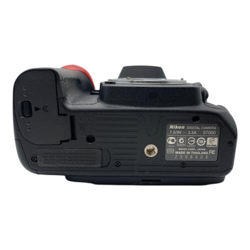 Nikon (ニコン) デジタル一眼レフカメラ  D7000　ボディ