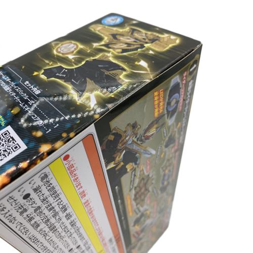 BANDAI（バンダイ）仮面ライダーギーツ (カメンライダーギーツ) DXドゥームズギーツレイズバックル 仮面ライダー