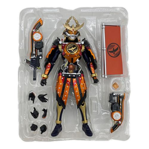 BANDAI（バンダイ）S.H.Figuarts（エスエイチフィギュアーツ）仮面ライダー鎧武(ガイム) (カメンライダーガイム) 仮面ライダー鎧武 カチドキアームズ 仮面ライダー