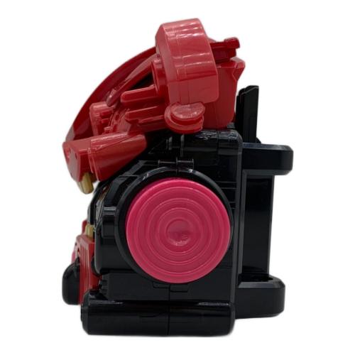 仮面ライダーガヴ (カメンライダーガヴ) DX変身ベルトガヴ＆ゴチゾウホルダーセット 仮面ライダー