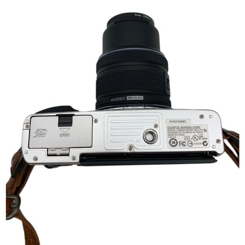 OLYMPUS (オリンパス) ミラーレス一眼カメラ E-P5 1720万画素(総画素) 1605万画素(有効画素) フォーサーズ 4/3型 LiveMOS -