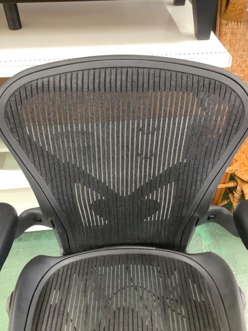 Herman Miller (ハーマンミラー) アーロンチェア ブラック クラシック ポスチャーフィット グラファイトベース