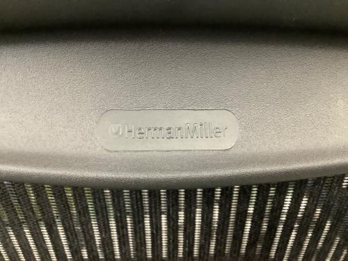 Herman Miller (ハーマンミラー) アーロンチェア ブラック クラシック ポスチャーフィット グラファイトベース