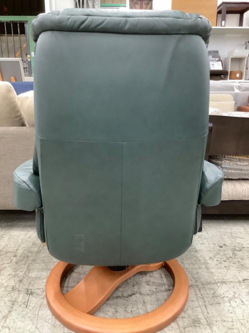 HJELLEGJERDE (イエリアーダ) パーソナルチェア グリーン×ナチュラル オットマン付