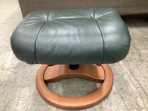 HJELLEGJERDE (イエリアーダ) パーソナルチェア グリーン×ナチュラル オットマン付