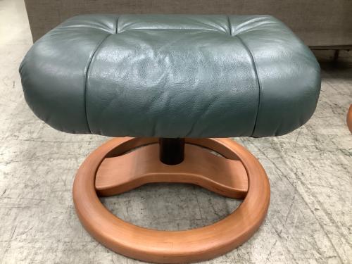 HJELLEGJERDE (イエリアーダ) パーソナルチェア グリーン×ナチュラル オットマン付