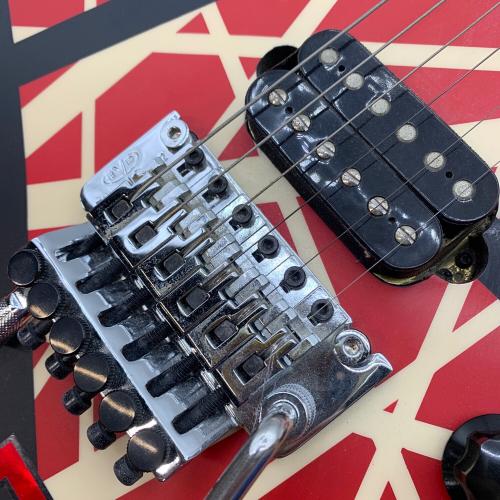 EVH (イーヴィエイチ) エレキギター STRIPED SERIES 5150