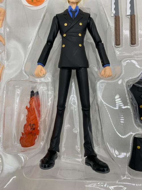 BANDAI (バンダイ) ONE PIECE S.H.Figuarts サンジ