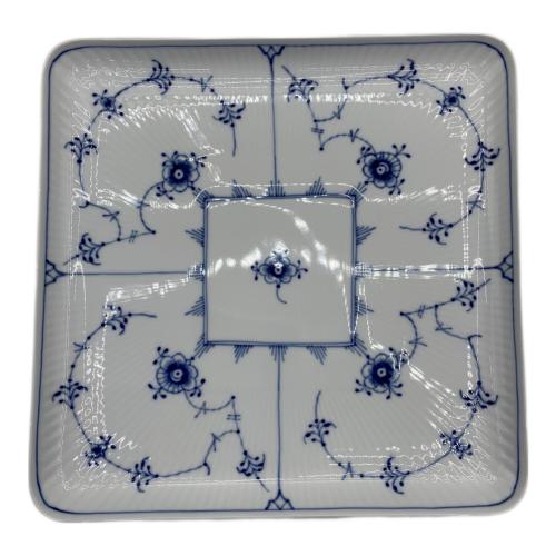 ROYAL COPENHAGEN (ロイヤル・コペンハーゲン) ブルーフルーテッド プレイン スクエアディッシュ 20cm