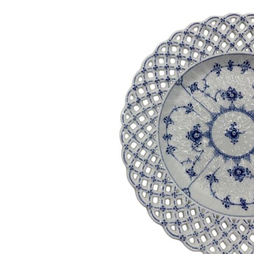 ROYAL COPENHAGEN (ロイヤル・コペンハーゲン) ブルーフルーテッド フルレース プレート オープンワーク 25cm