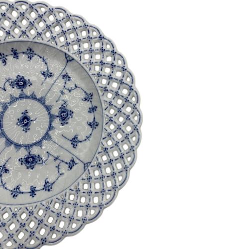 ROYAL COPENHAGEN (ロイヤル・コペンハーゲン) ブルーフルーテッド フルレース プレート オープンワーク 25cm