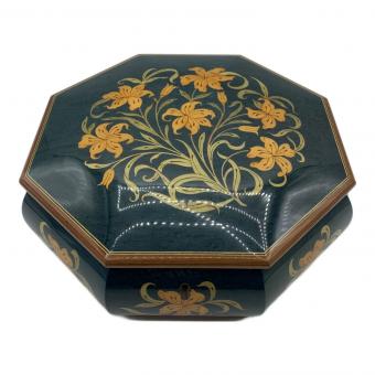 REUGE (リュージュ) ジュエリーボックス