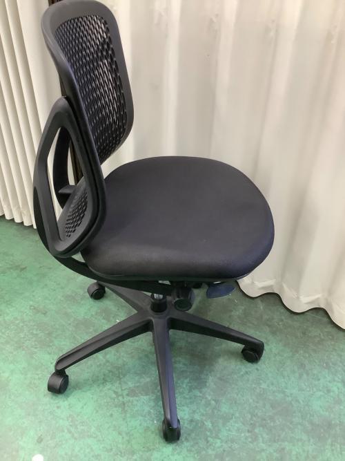 INABA YERA ワークチェアー ブラック