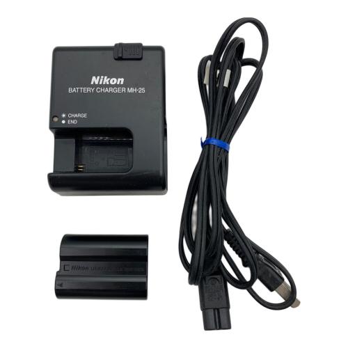 Nikon (ニコン) デジタルカメラ D7000 レンズ2本