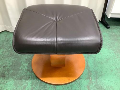関家具 (セキカグ) リクライニングチェア 7515 オットマン付 ブラック レジーナリクライナー
