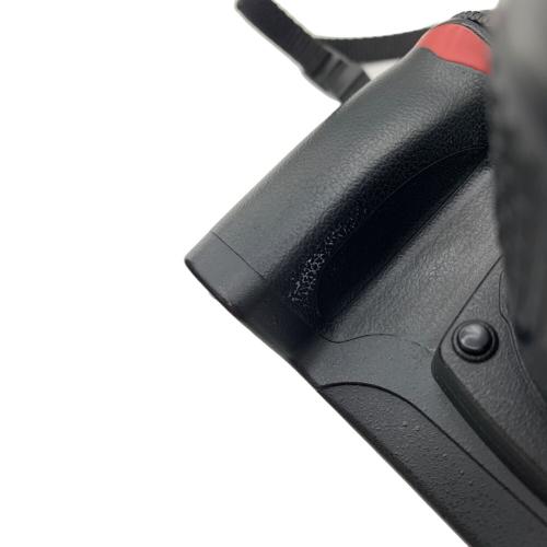 Nikon (ニコン) デジタル一眼レフカメラ D70