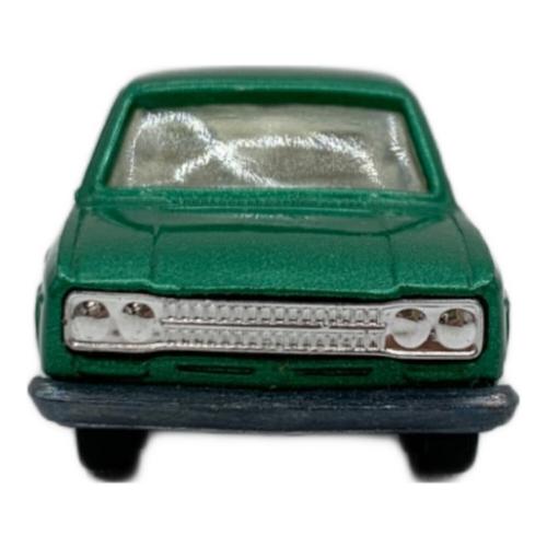 TOMY (トミー) ニッサン ローレル 2000GX トミカ
