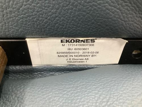 Ekornes (エコーネス) ストレスレスチェア ブルー×ブラウン メイフェア クラシック Mサイズ