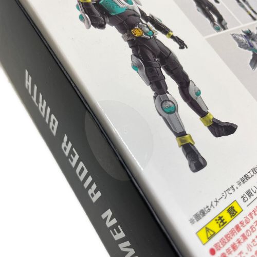 BANDAI (バンダイ) フィギュア  S.H.Figuarts 仮面ライダーバース 真骨彫製法 魂ウェブ商店限定