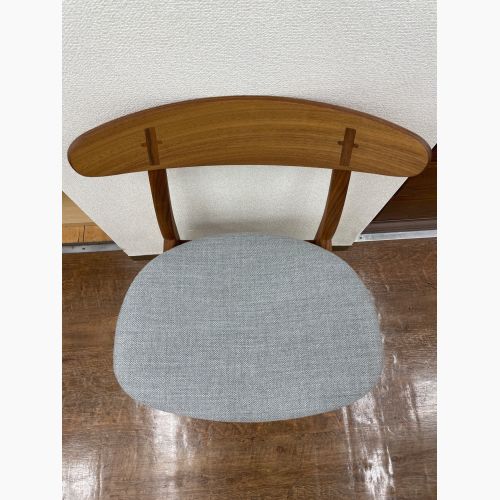 Carl Hansen&Son (カールハンセンアンドサン) ダイニングチェアー ブラウン×グレー CH30 ハンズ・J・ウェグナー