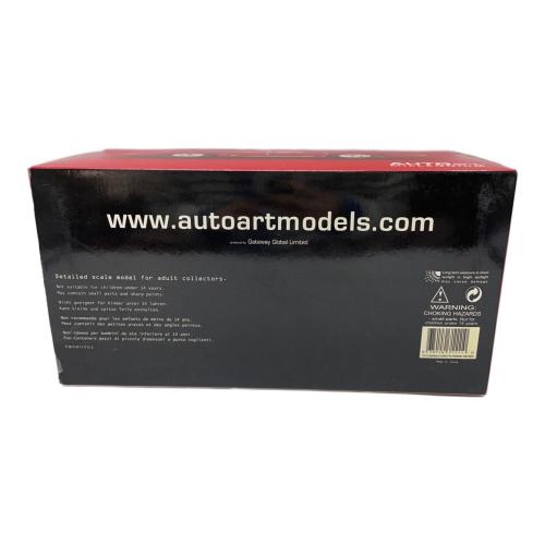 AUTO art MILLENNIUM (オートアートミレニウム) モデルカー 1/18 corvette