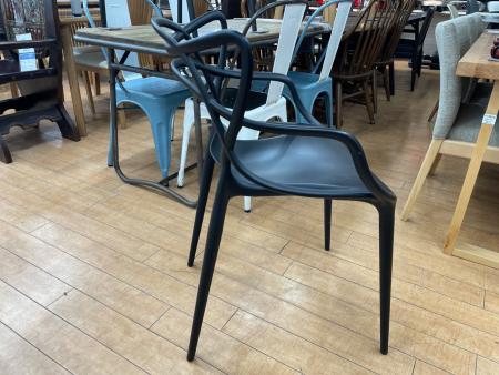 Kartell (カルテル) マスターズチェア ブラック｜トレファクONLINE