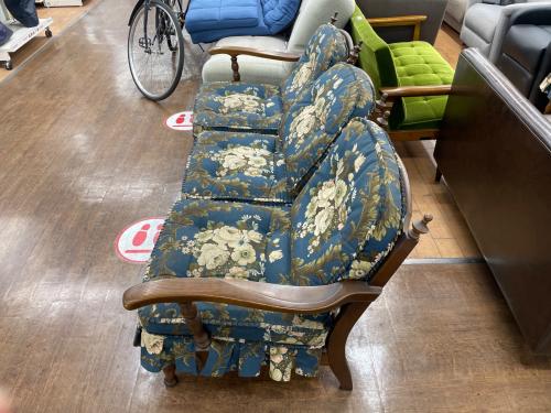 飛騨産業 (ヒダサンギョウ) 3人掛けソファー ブルー×ホワイト  花柄 穂高