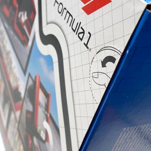 LEGO (レゴ) レゴブロック レゴ(LEGO) シティ F1(R) RB20 & AMR24 レースカーとF1(R)トラック 60445