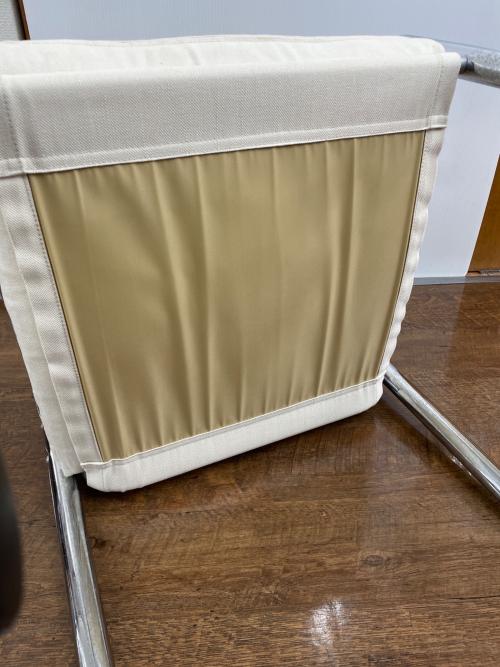 innovator (イノベーター) キャプテンチェア ホワイト