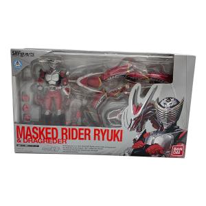 BANDAI (バンダイ) フィギュア 仮面ライダー龍騎＆ドラグレッダーセット S.H.Figuarts