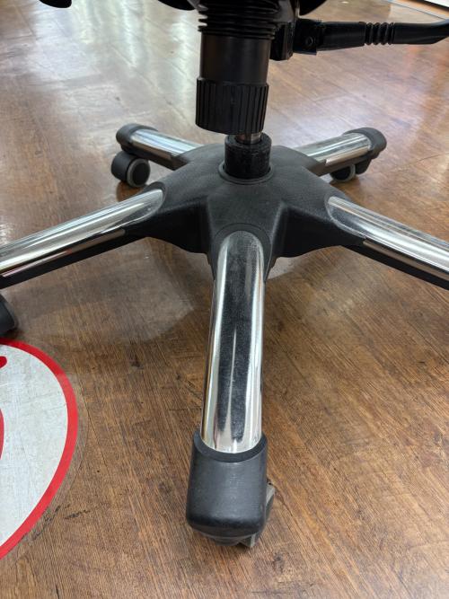 hara chair (ハラ チェア) オフィスチェア ニーチェ ブラック