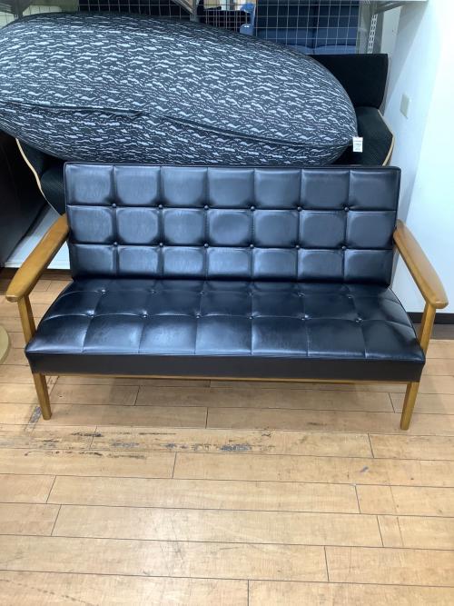 カリモク60 (カリモクロクマル) Kチェア 2シーター スタンダードブラック 77 2人掛け W36173BW 合皮