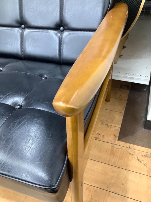 カリモク60 (カリモクロクマル) Kチェア 2シーター スタンダードブラック 77 2人掛け W36173BW 合皮