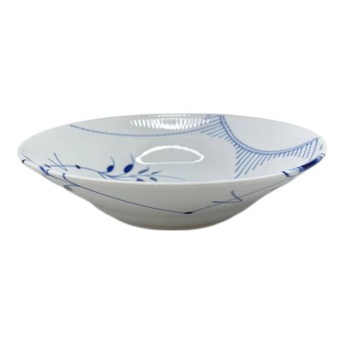 ROYAL COPENHAGEN (ロイヤル・コペンハーゲン) ディーププレート ブルーフルーテッド・メガ