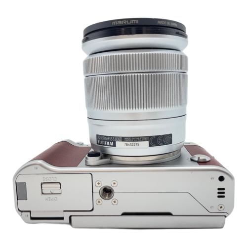 FUJIFILM (フジフィルム) ミラーレス一眼カメラ X-A3 レンズキット・ケース付き