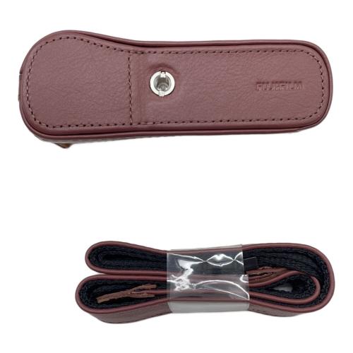 FUJIFILM (フジフィルム) ミラーレス一眼カメラ X-A3 レンズキット・ケース付き