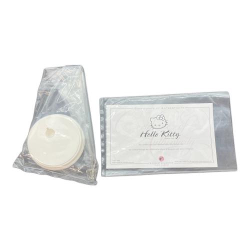 ハローキティ×Barbie バービー人形