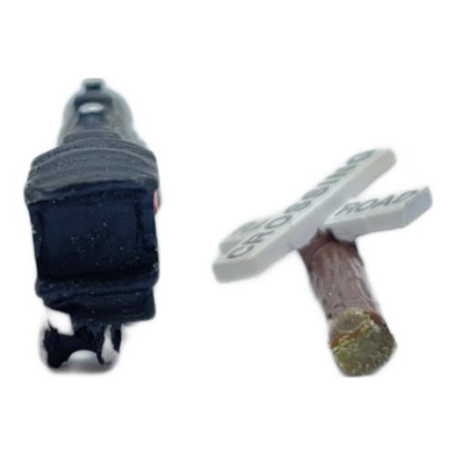 HALLMARK (ホールマーク)  Snoopy On The Right Track フィギュア アメリカンヴィンテージ 本体のみ 動作確認済み 2002年 レジン製