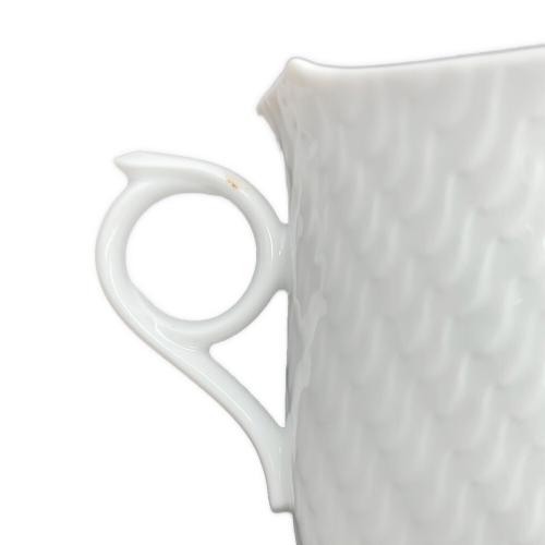 Meissen (マイセン) カップ&ソーサー 波の戯れホワイト