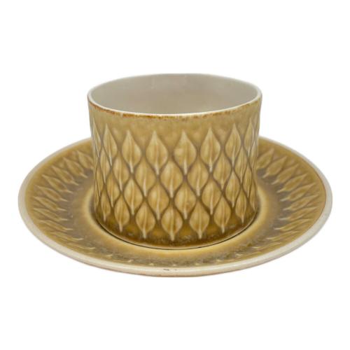 h quistgaard カップ&ソーサー リリーフ