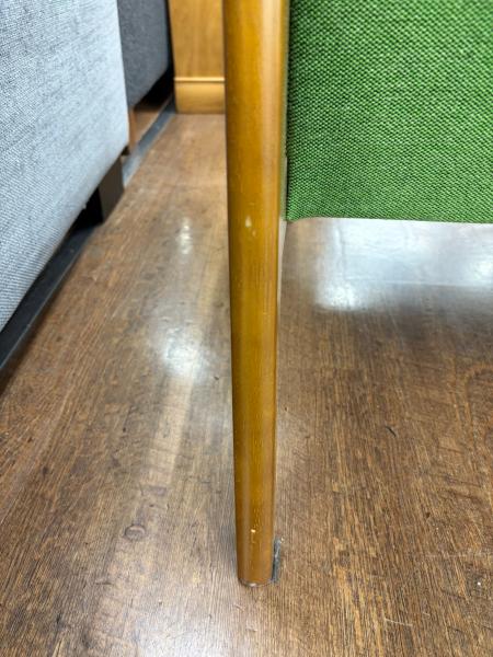 【カリモク60】 Kチェア　2シーター 【トレファク町田店】 カリモク60 (カリモクロクマル) Kチェア2シーター タープグリーン