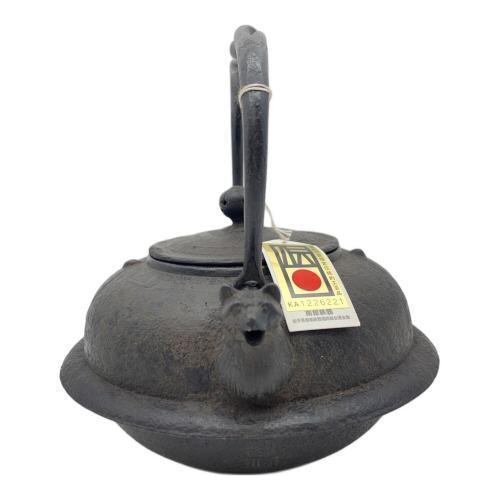 南部鉄器 (ナンブテッキ) 鉄瓶