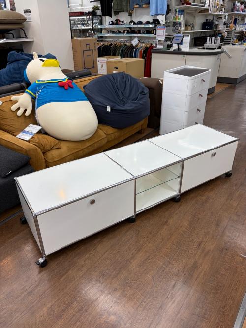 USM Haller (ユーエスエムハラー) キャスター付AVボード ホワイト