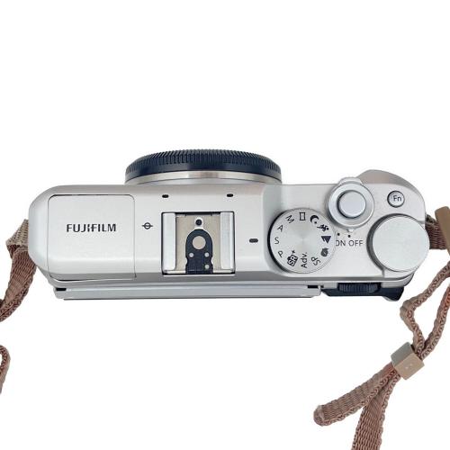 FUJIFILM (フジフィルム) ミラーレス一眼カメラ X-A5