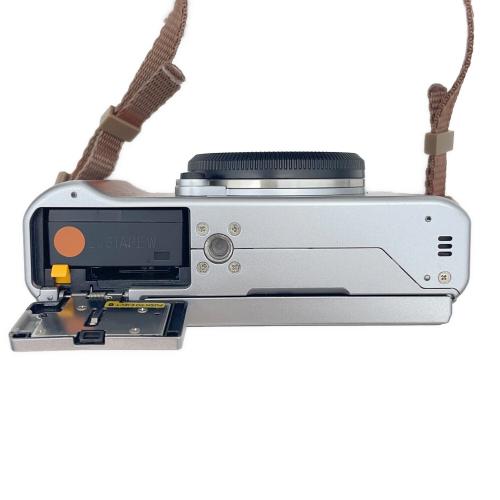 FUJIFILM (フジフィルム) ミラーレス一眼カメラ X-A5