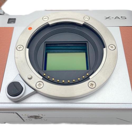 FUJIFILM (フジフィルム) ミラーレス一眼カメラ X-A5