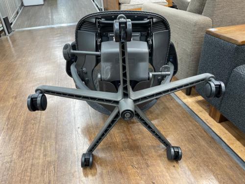 Herman Miller (ハーマンミラー) オフィスチェア MR123AAM グレー ミラ2