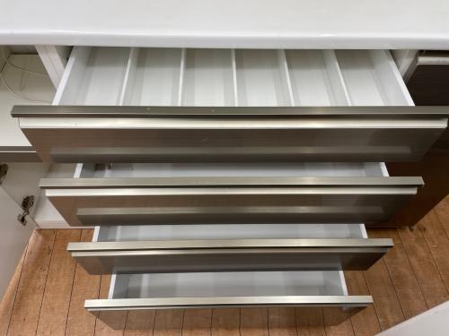 松田家具 (マツダカグ) 2枚扉レンジボード 287 横1670高さ2700 シルバー