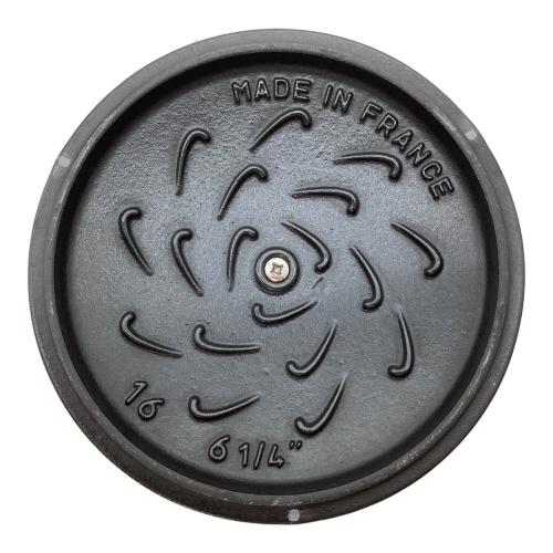 Staub　両手鍋　ピコ・ココット ラウンド
