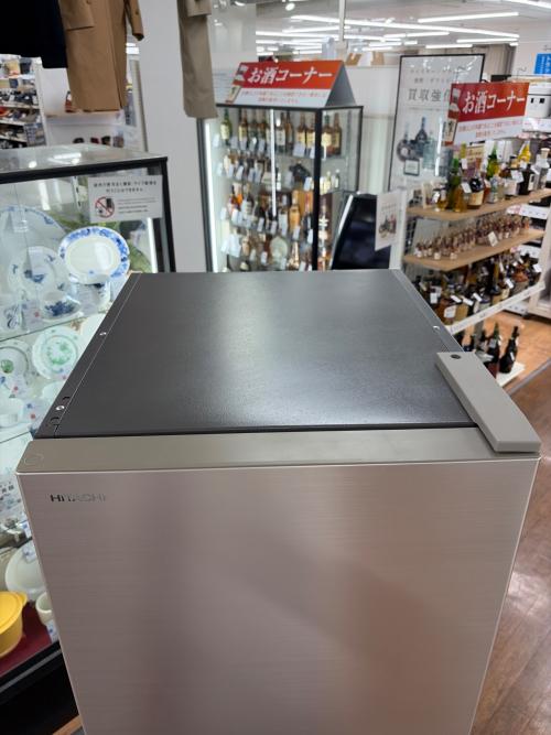HITACHI (ヒタチ) 3ドア冷蔵庫 R-V32NV 2020年製 315L